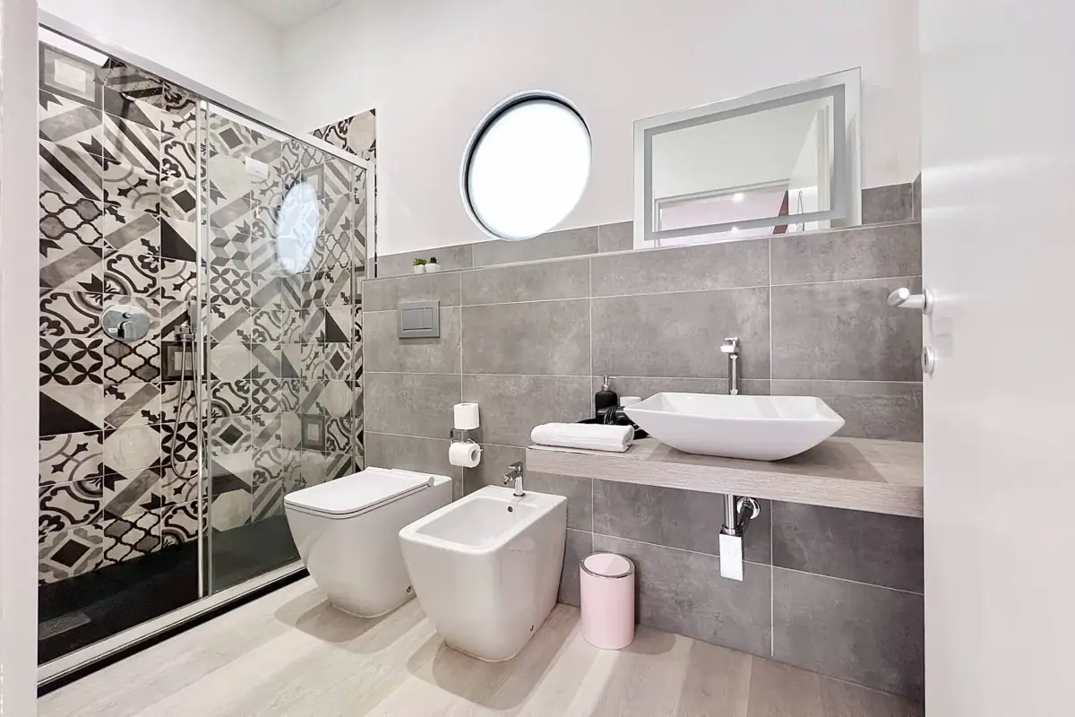 Bagno privato con doccia